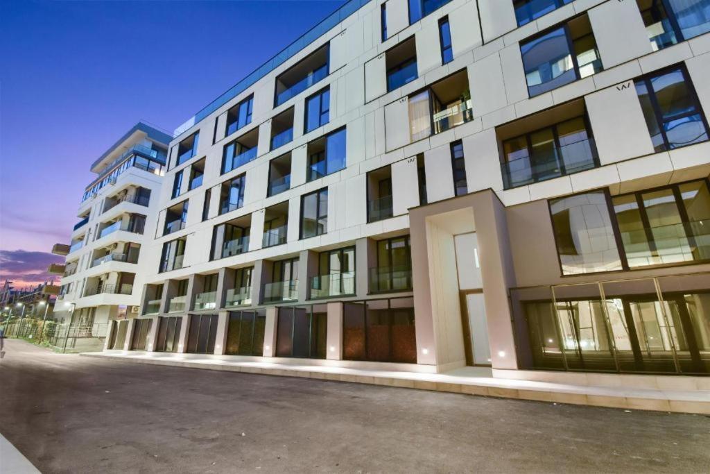 Harmony Win Herastrau Apartment *